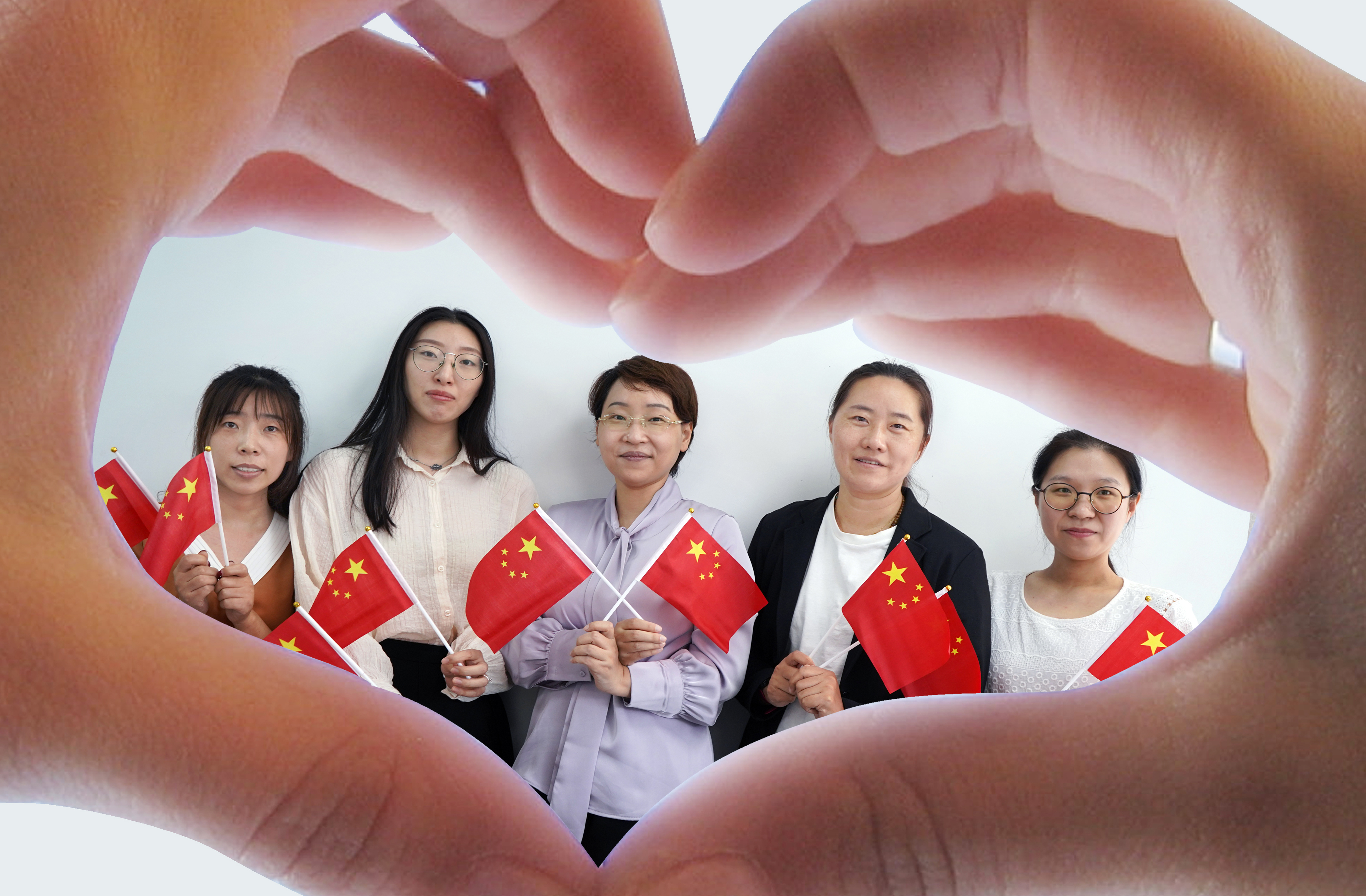我和国旗合个影丨来自菲律宾亚星人的表白(图9)